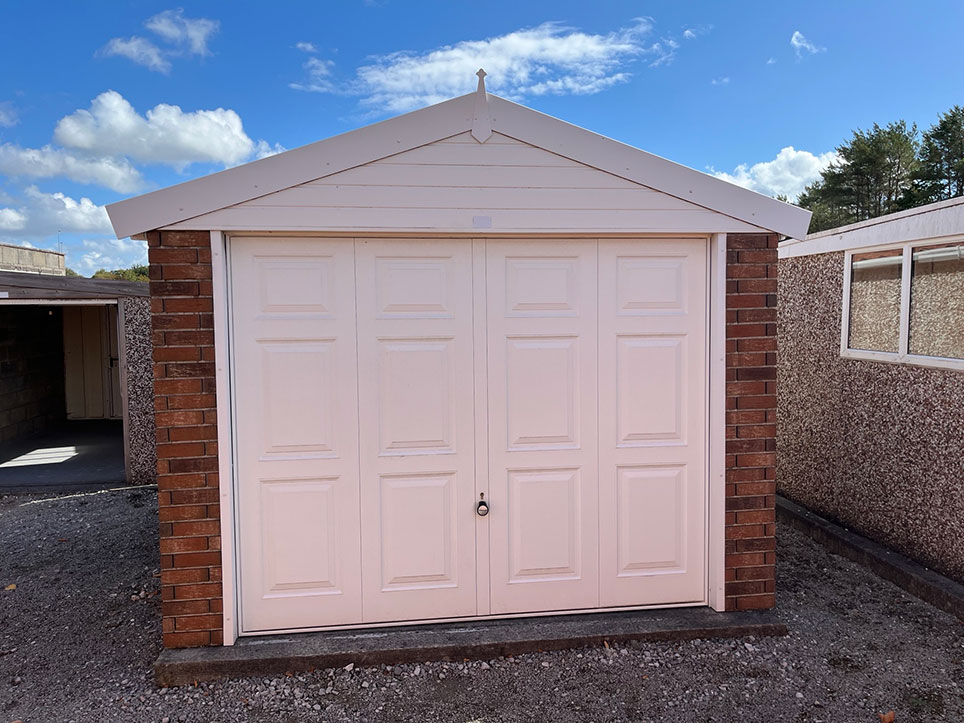 monarch3 - Hanson Garages - Concrete Garages