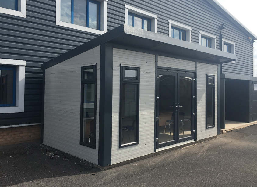 showmodel1 - Hanson Garages - Concrete Garages steel show model